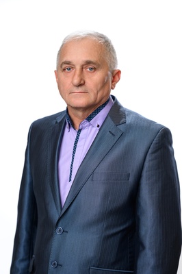 Зюзин Василий Васильевич водитель автомобиля ООО «Трубчевскагропромдорстрой»